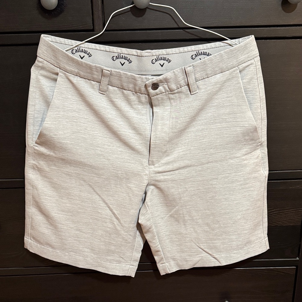 Callaway Men's Light Gray Flat Front Shorts
